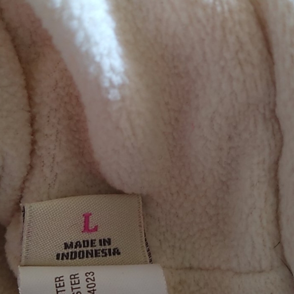 Old Navy Fuzzy Cream Kids Winter Cap Size L - Picture 5 of 5